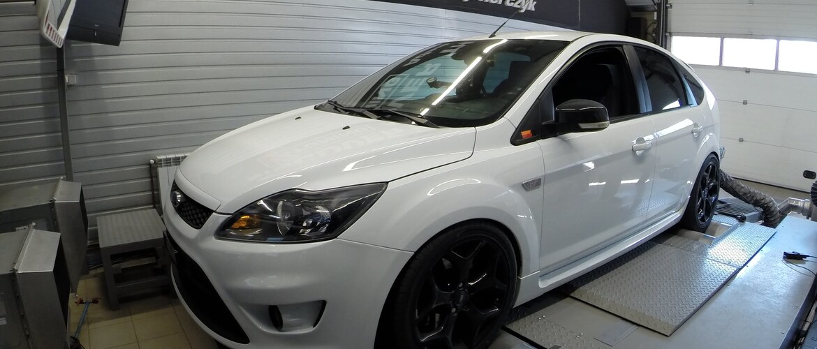 Ford Focus ST 2.5T 225KM